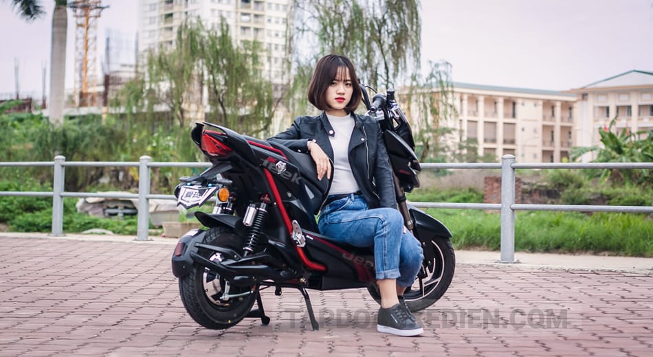 xe m&aacute;y điện Aima Jeek