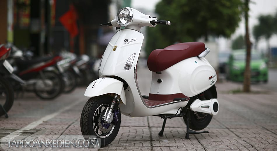 xe m&aacute;y điện Vespa Roma
