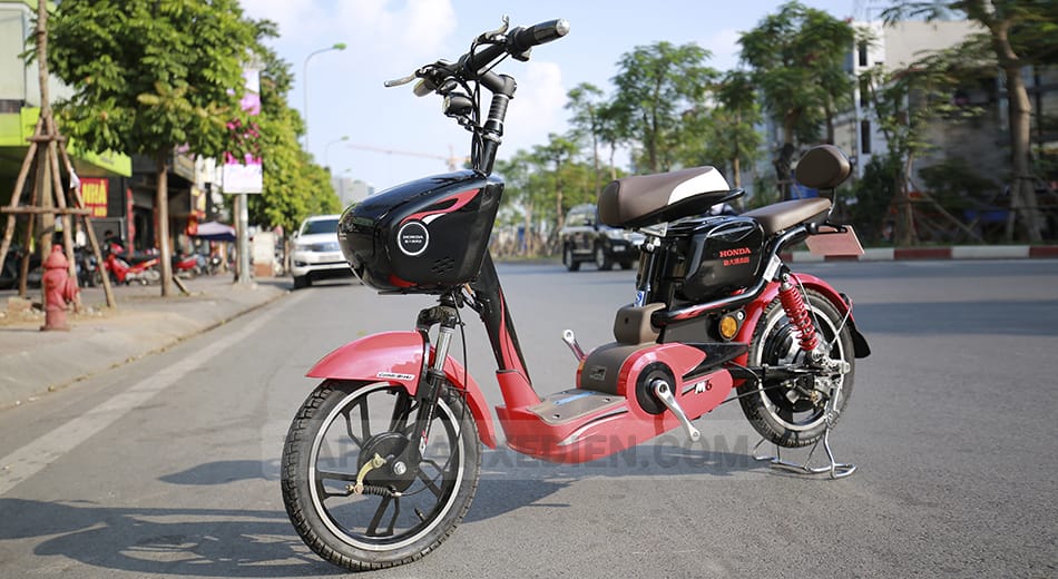 XE ĐẠP ĐIỆN HONDA M6