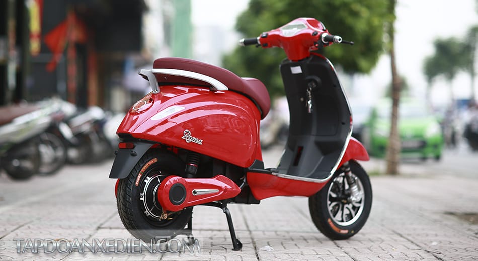 XE MÁY ĐIỆN VESPA ROMA