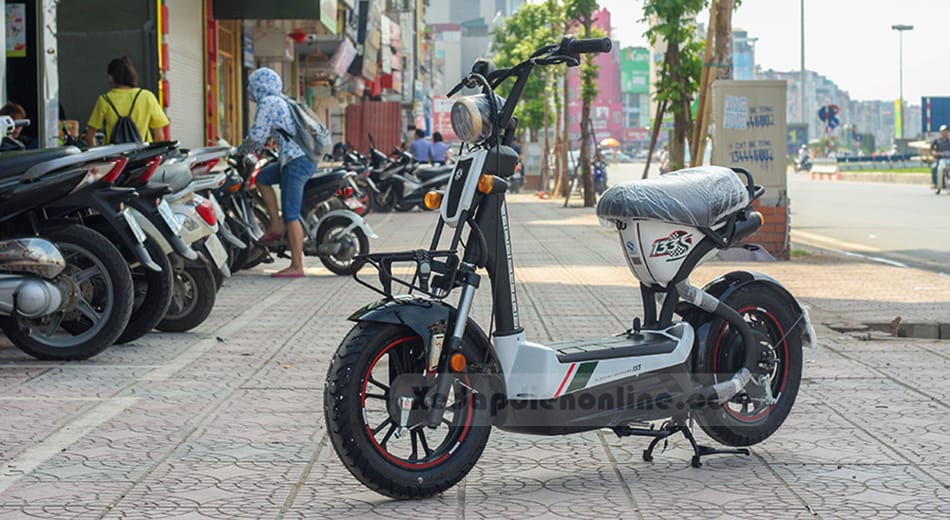 XE MÁY ĐIỆN GIANT M133S