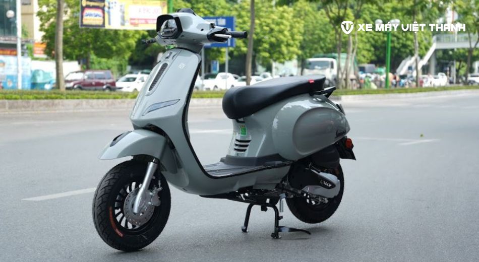 Có Nên Chọn Mua Xe Vespa 50cc Để Di Chuyển Không?