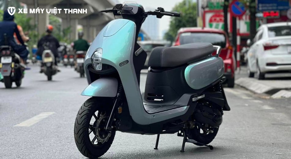 Có nên mua xe ga 50cc để di chuyển tới trường không