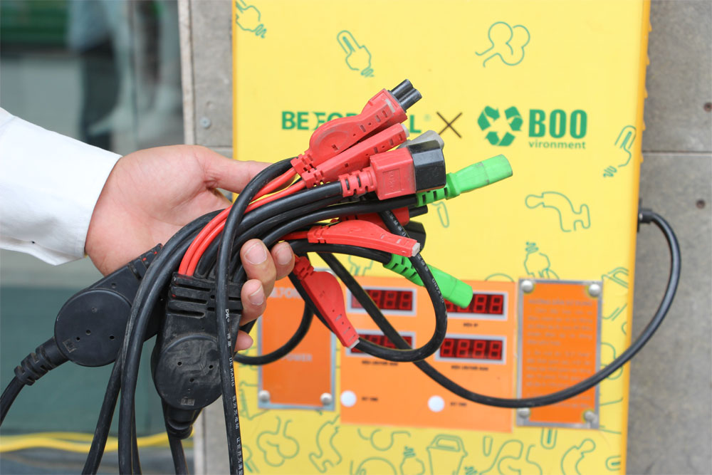 Lần đầu tiên có trạm sạc xe điện miễn phí tại Hà Nội